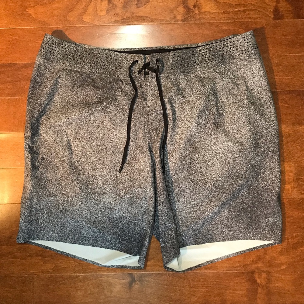 Lululemon Current State Board Swim Shorts